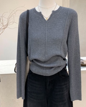 Bottoming cozy sweater inside the ride tops for women