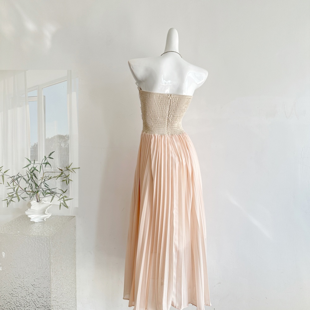 White inside the ride wrapped chest lace pleated dress