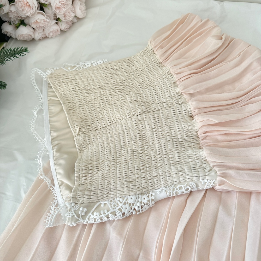 White inside the ride wrapped chest lace pleated dress