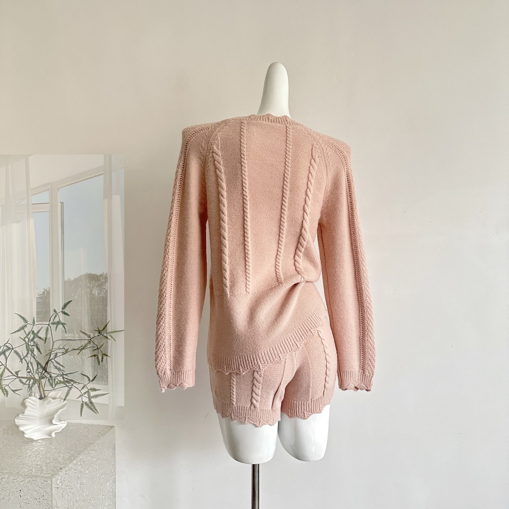 Knitted bow shorts tender tops a set