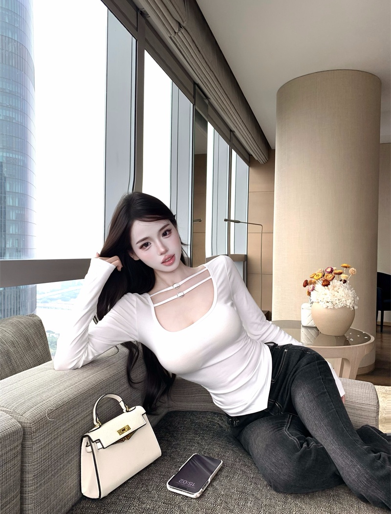 Inside the ride bottoming shirt folds T-shirt