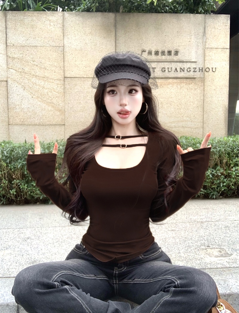 Inside the ride bottoming shirt folds T-shirt