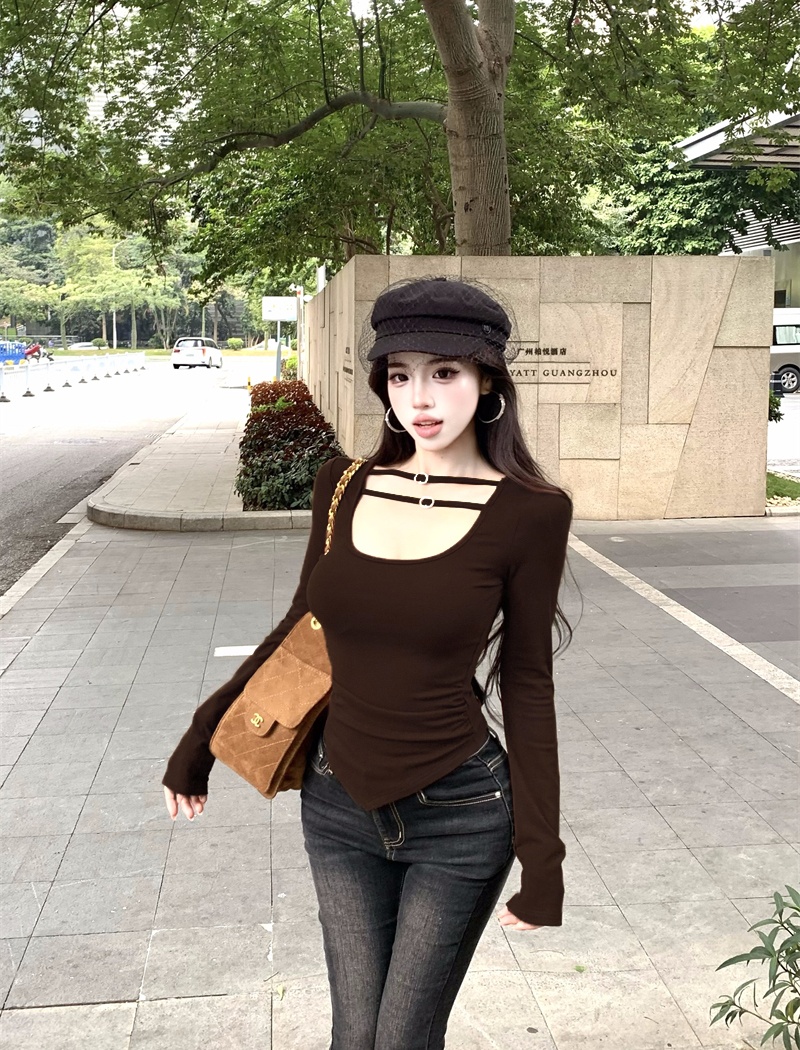 Inside the ride bottoming shirt folds T-shirt