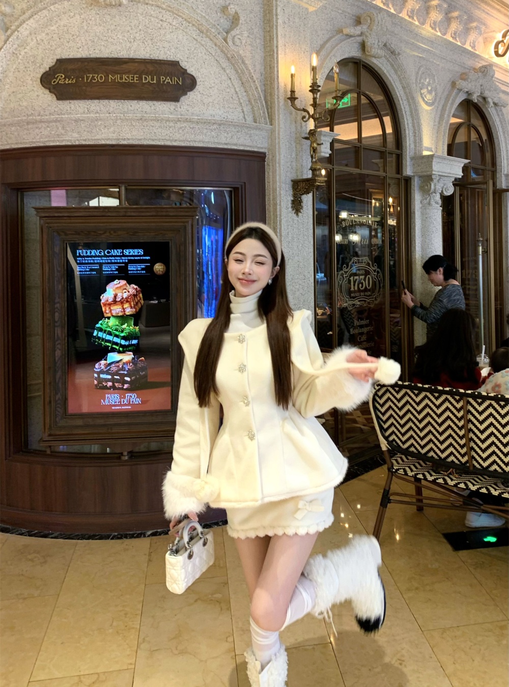 Hooded autumn and winter sweet fluffy coat