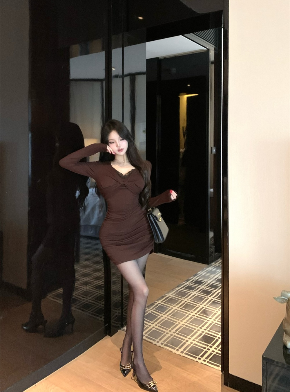 Spicegirl V-neck enticement lace slim pinched waist dress