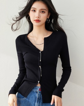 Antique silver bottoming sweater V-neck split tops for women