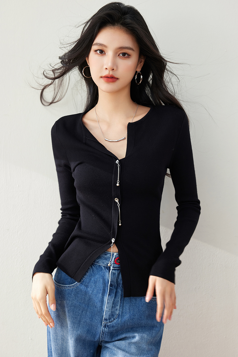 Antique silver bottoming sweater V-neck split tops for women