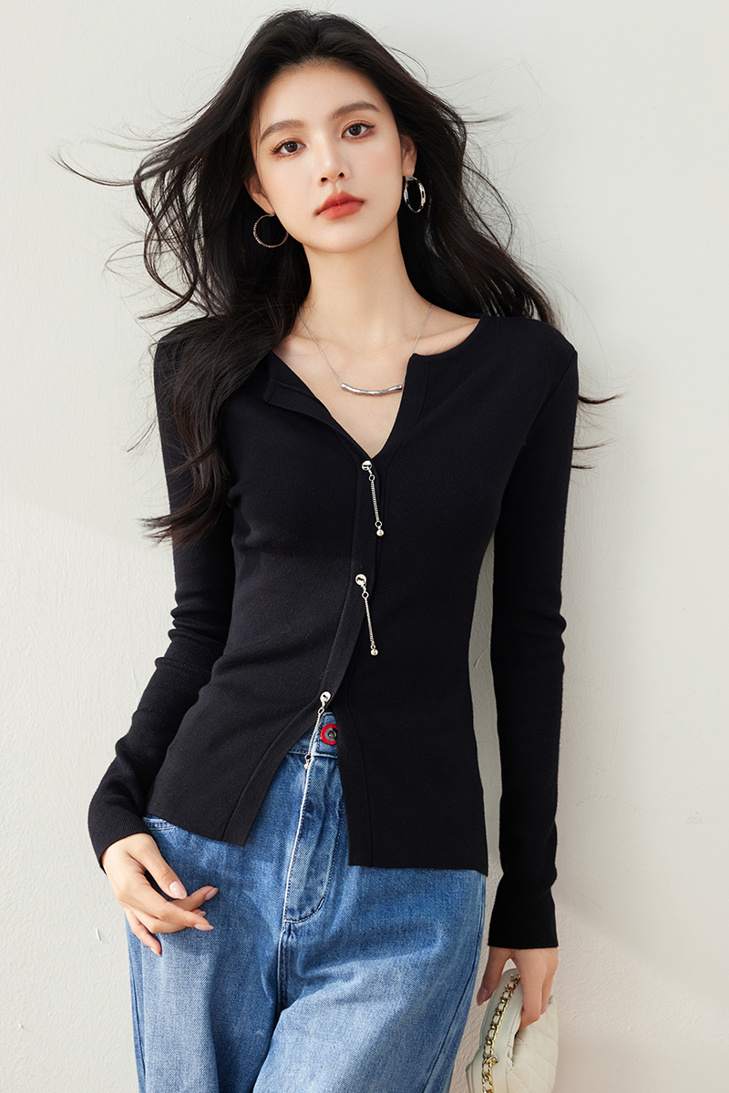 Antique silver bottoming sweater V-neck split tops for women