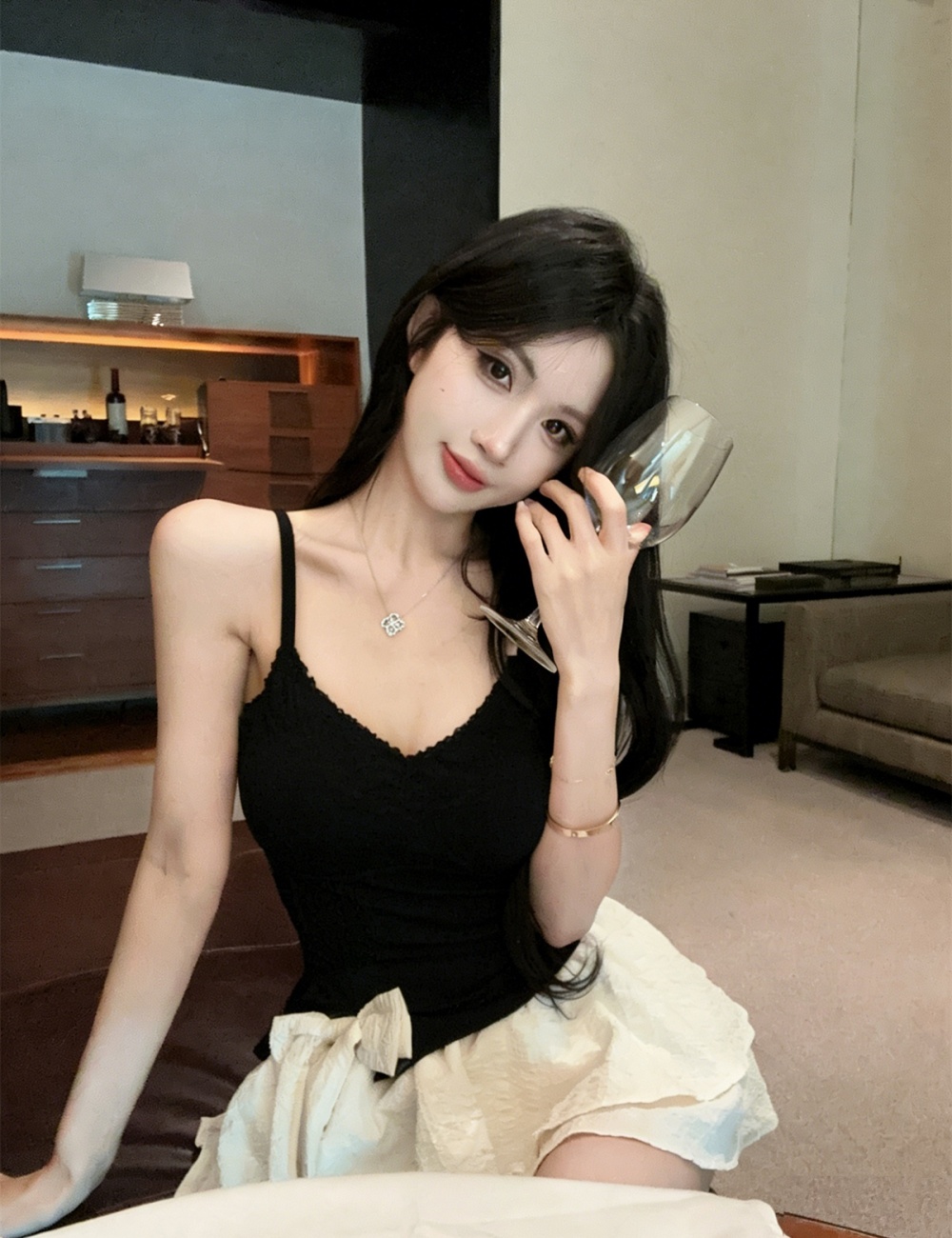 Sling spring with chest pad tops split lace vest for women