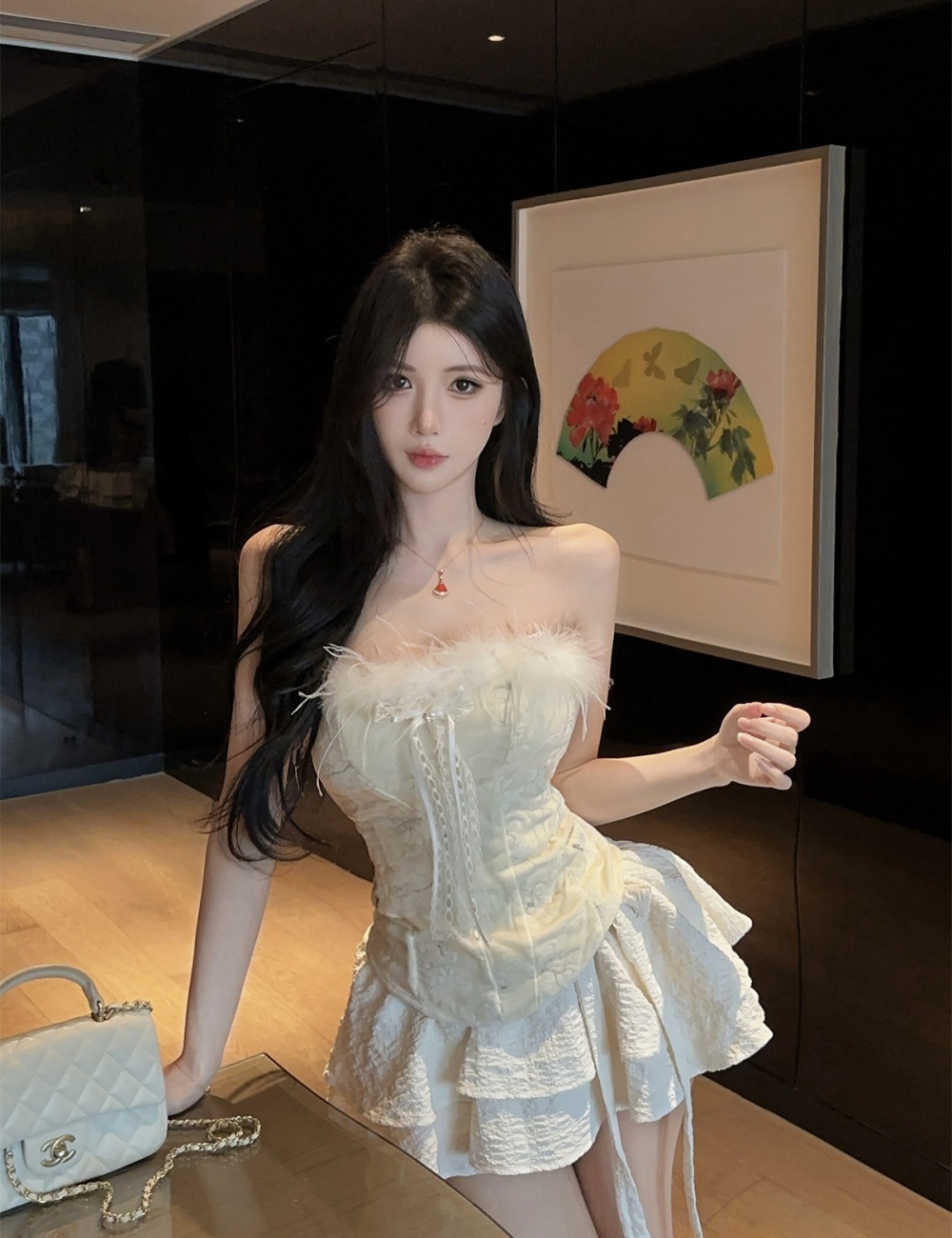 Elmo bow wrapped chest enticement embroidery tops