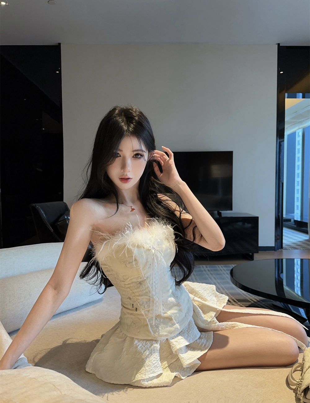 Elmo bow wrapped chest enticement embroidery tops