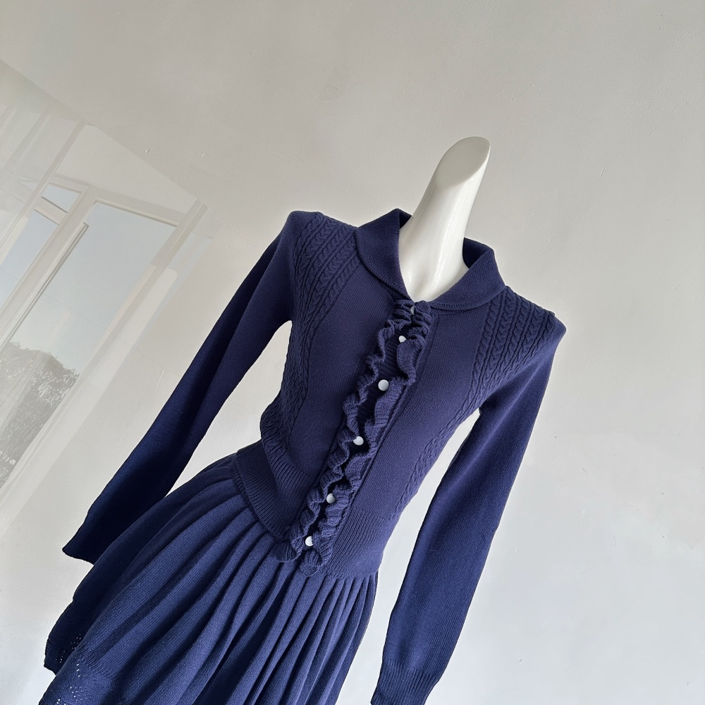 Bow sweater navy-blue short skirt