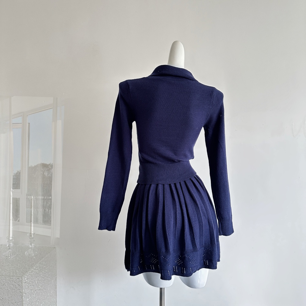 Bow sweater navy-blue short skirt