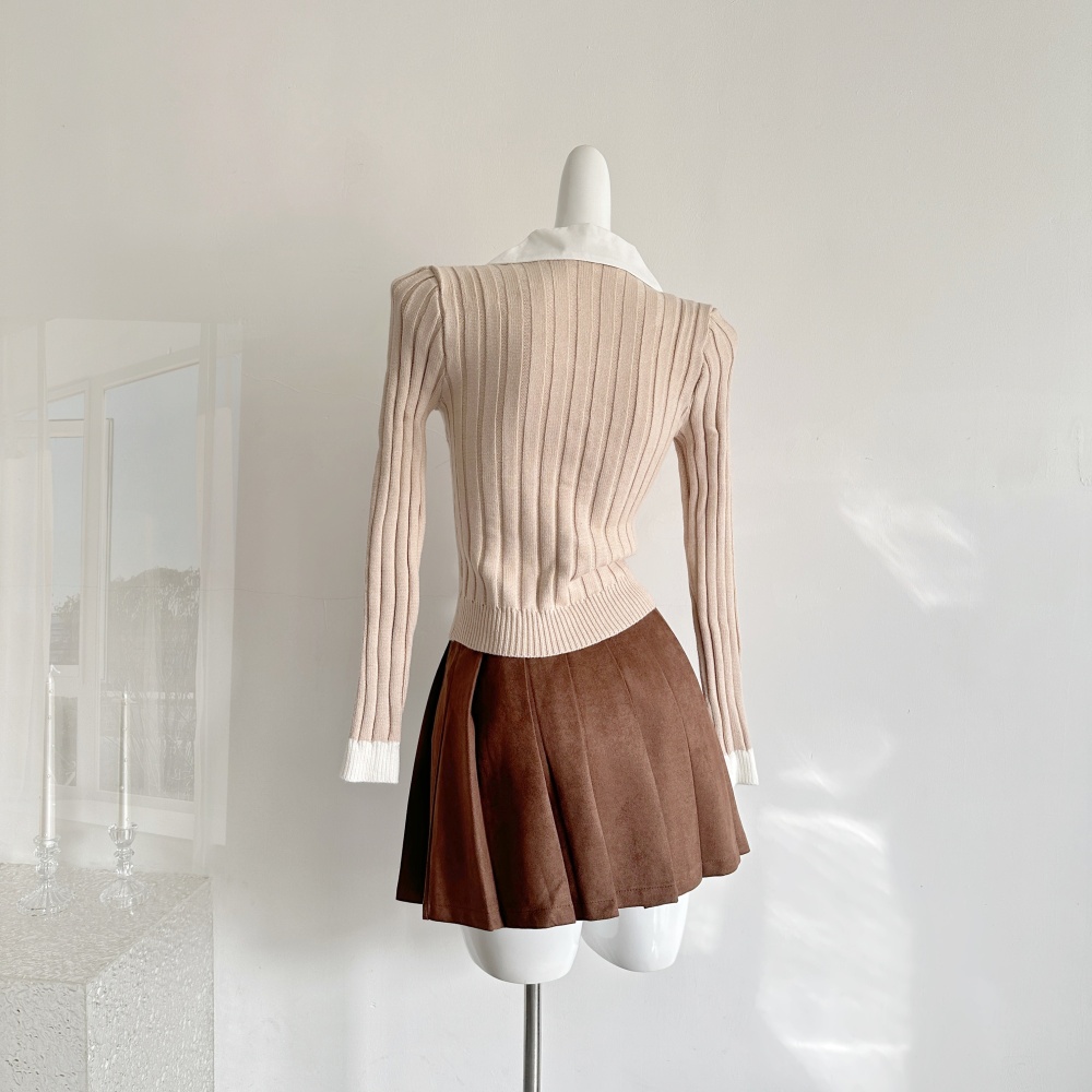 Suede pit stripe Pseudo-two sweater khaki pleated skirt a set