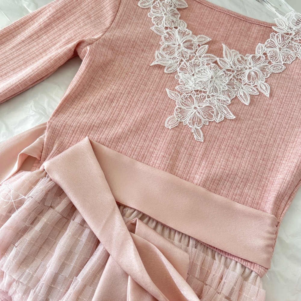 V-neck knitted cake gauze dress