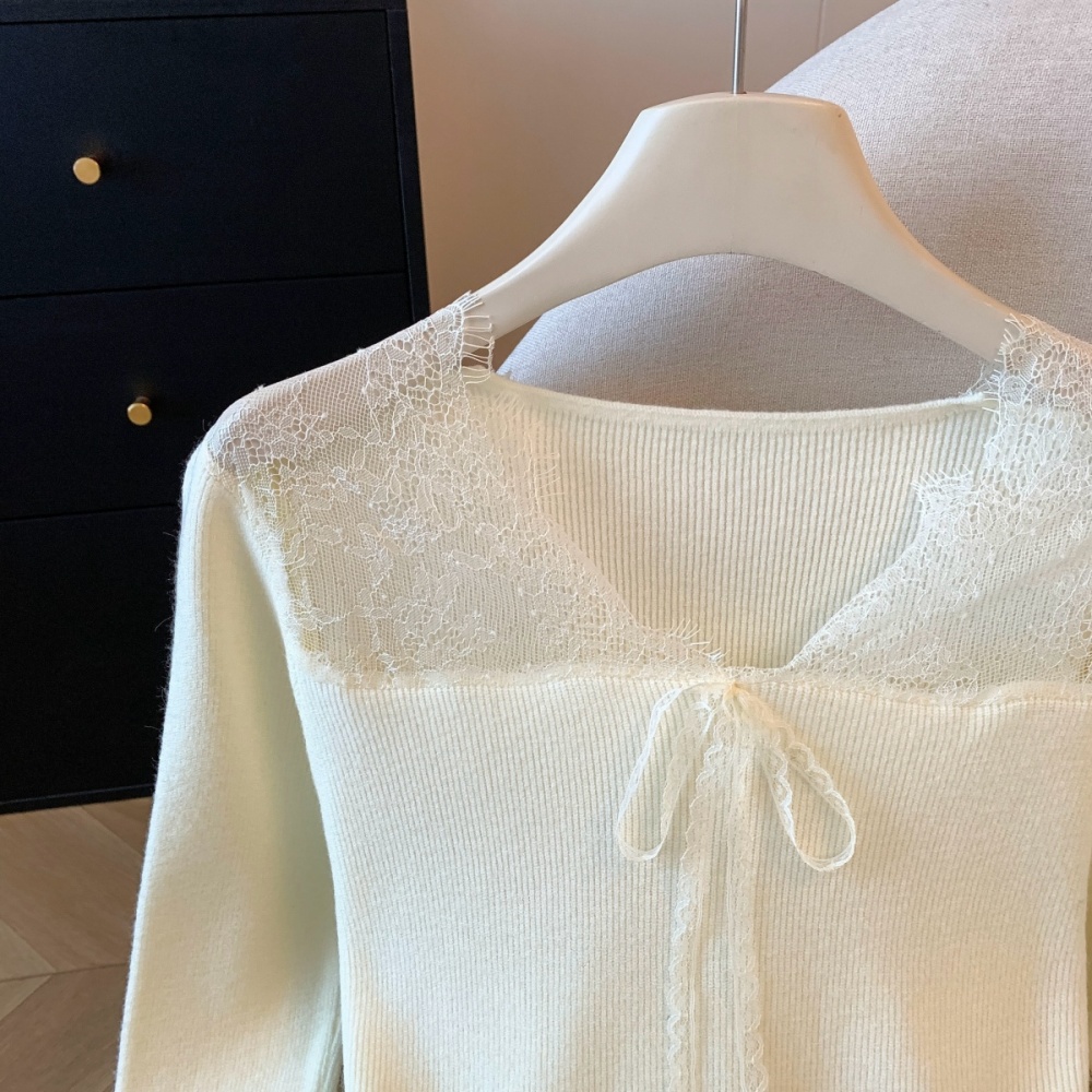 Splice tops inside the ride sweater for women