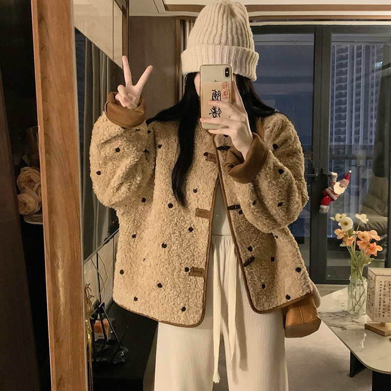 Korean style wear lambs wool polka dot coat for women