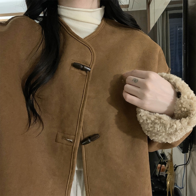 Korean style wear lambs wool polka dot coat for women