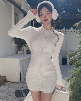 Red T-back autumn and winter sweater for women