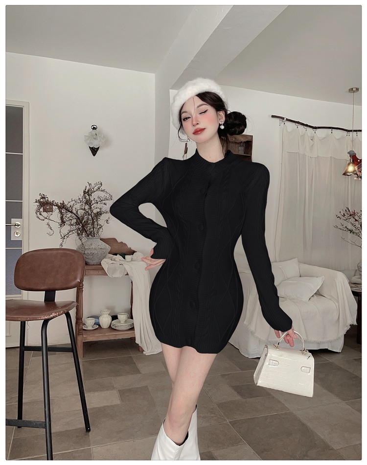 Red T-back autumn and winter sweater for women