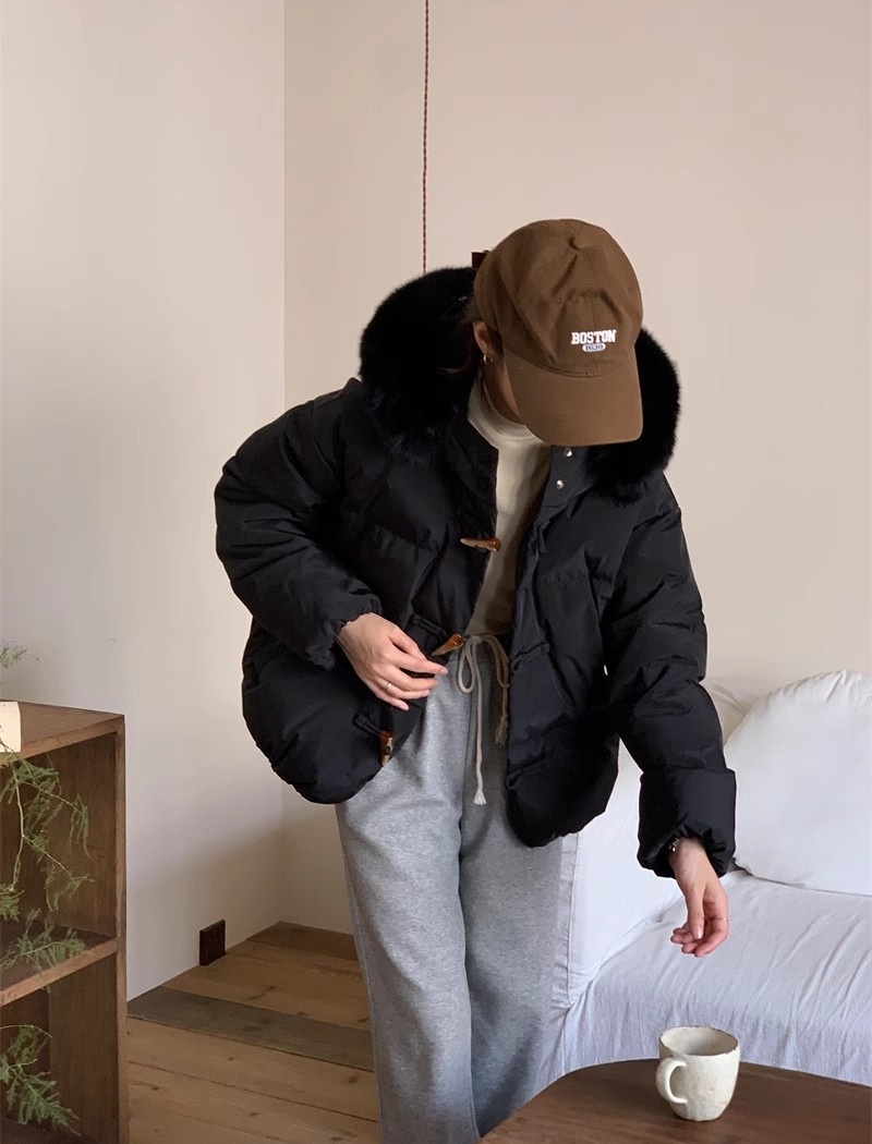 Winter horn buckle short down coat loose hooded coat for women