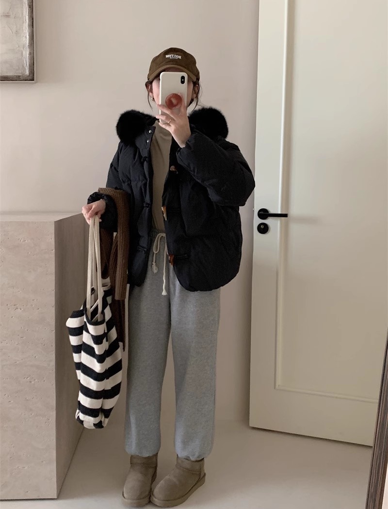 Winter horn buckle short down coat loose hooded coat for women