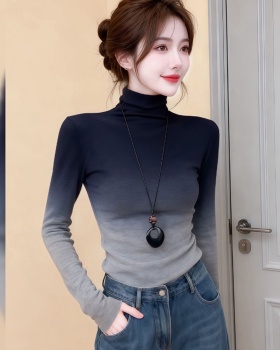 Slim fashion Korean style short bottoming shirt