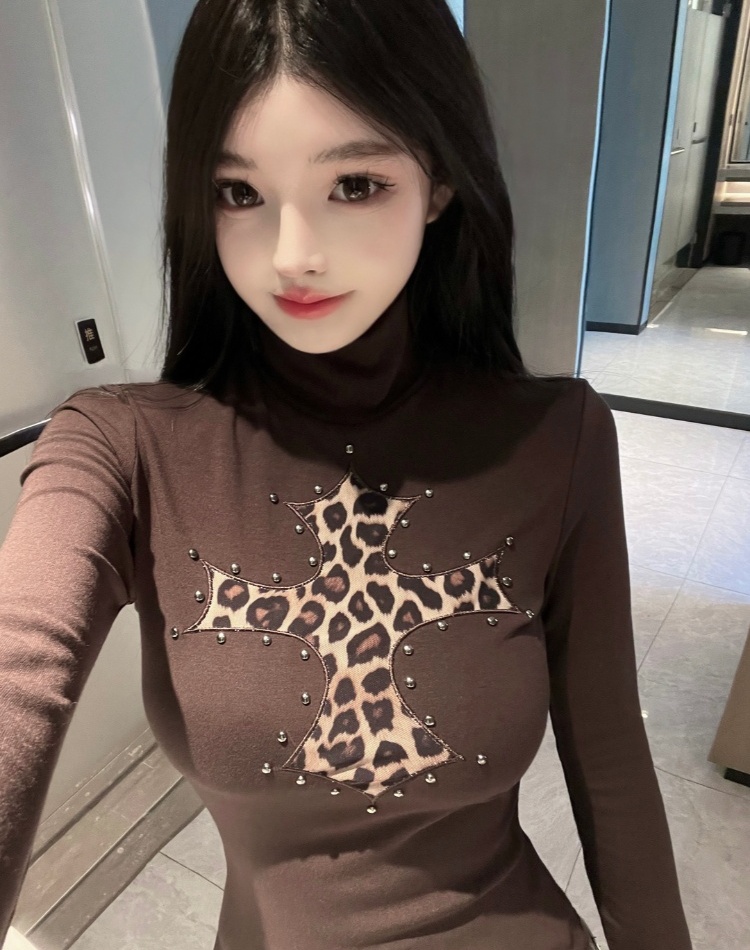 Enticement slim T-shirt leopard bottoming shirt
