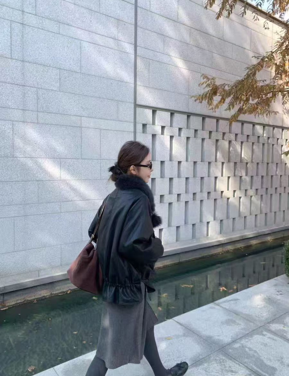 Duck down fox fur overcoat lantern sleeve leather coat for women