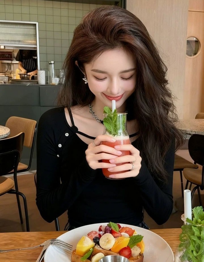 Inside the ride T-shirt bottoming shirt for women