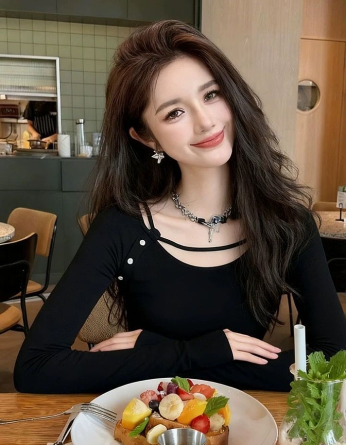 Inside the ride T-shirt bottoming shirt for women