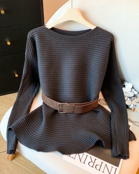Light pinched waist tops with belt sweater for women