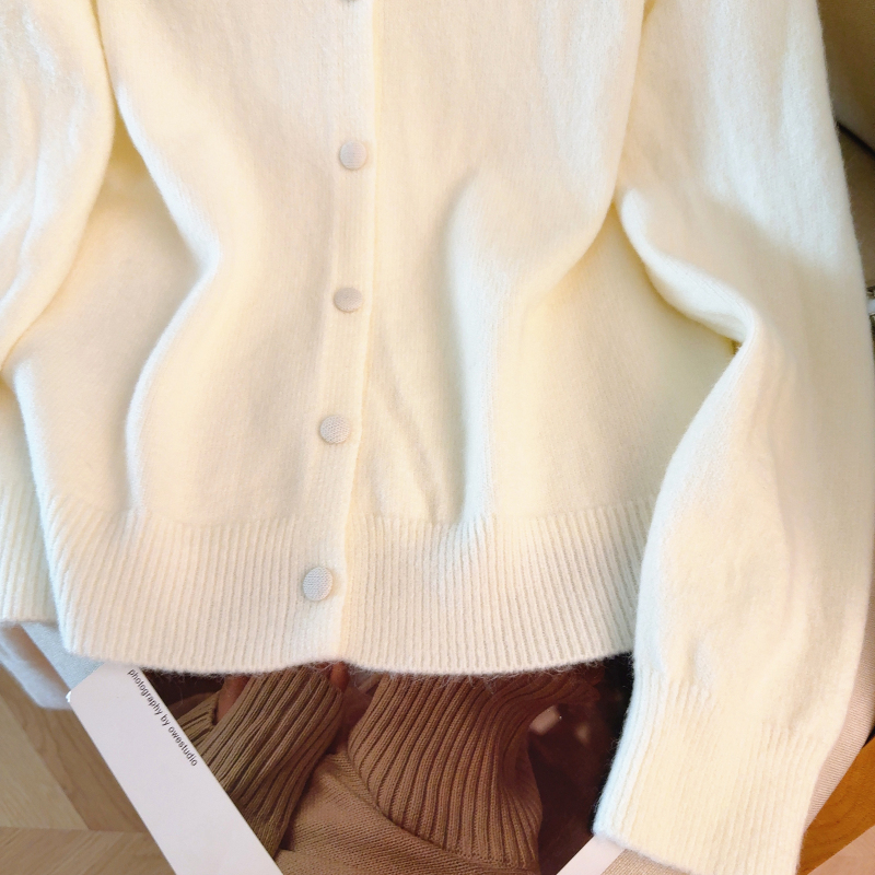 Chanelstyle loose tops knitted doll collar sweater for women