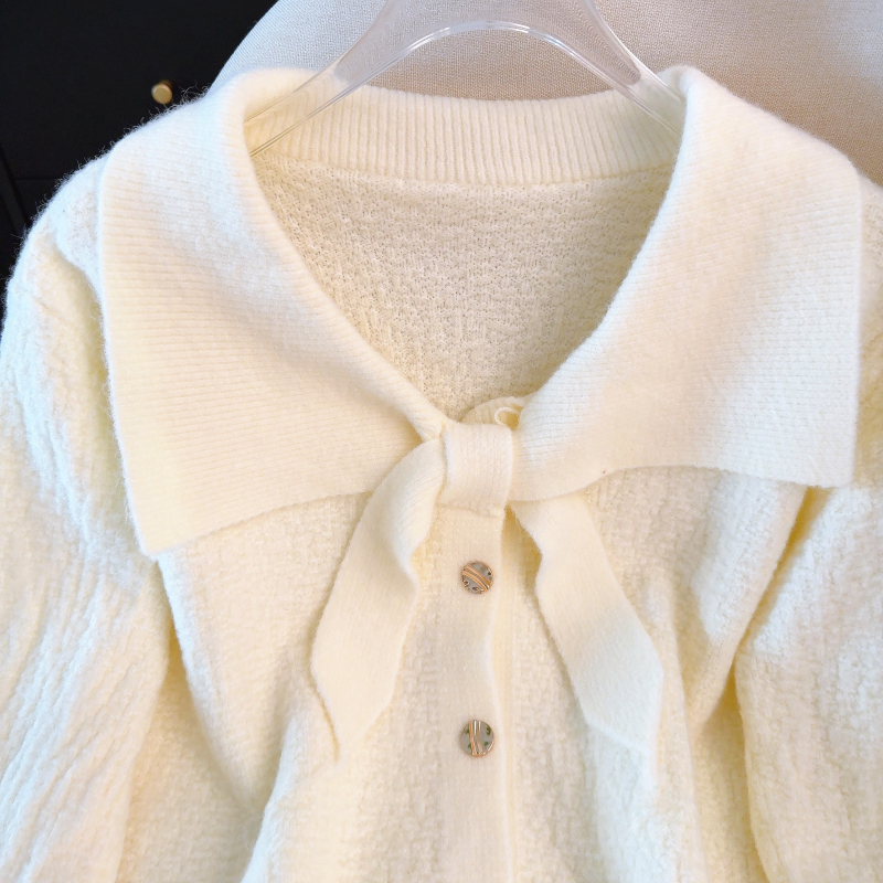 Red short cardigan spring sweater