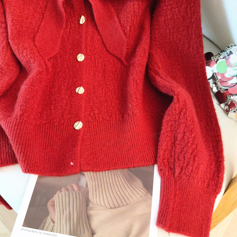 Red short cardigan spring sweater
