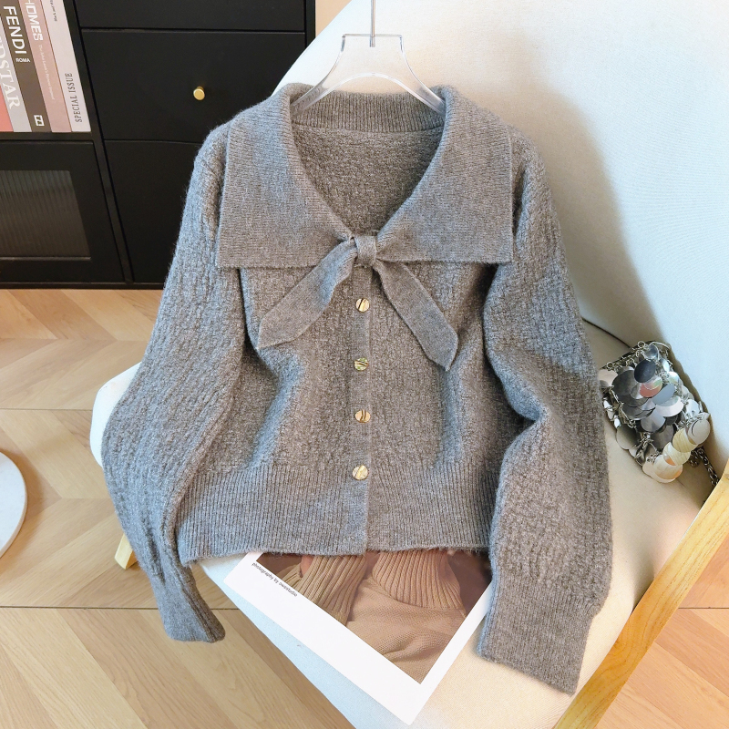 Red short cardigan spring sweater