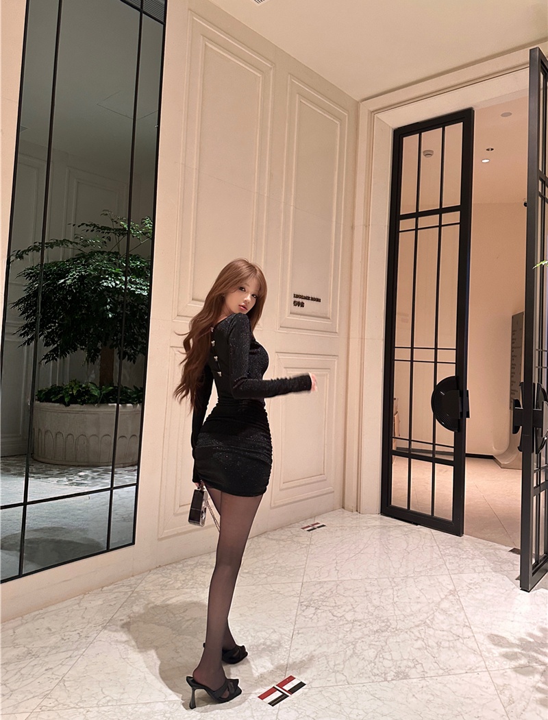 Sexy hollow wear package hip pinched waist retro dress