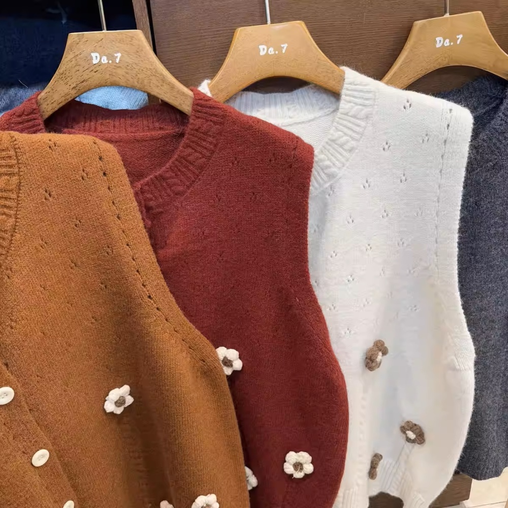 Lazy breasted stereoscopic sweater knitted winter cardigan