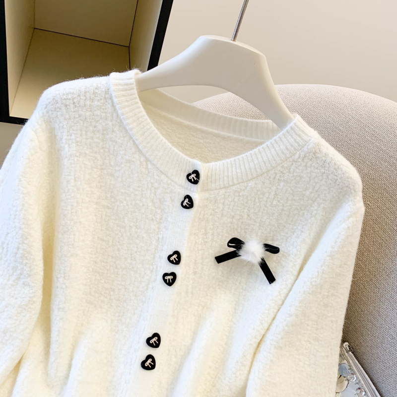 Red coat knitted sweater for women