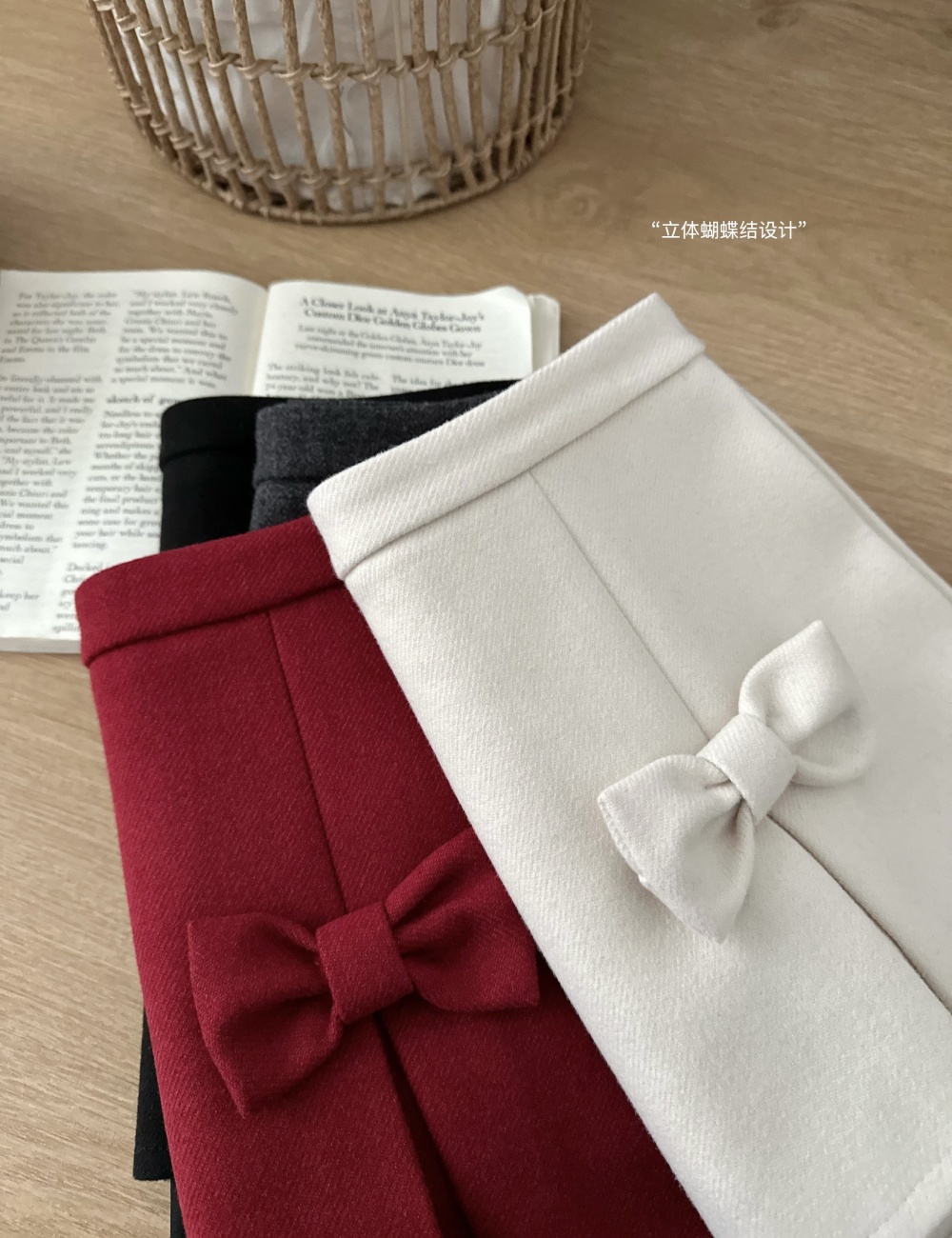 Slim A-line split skirt sweet bow woolen short skirt