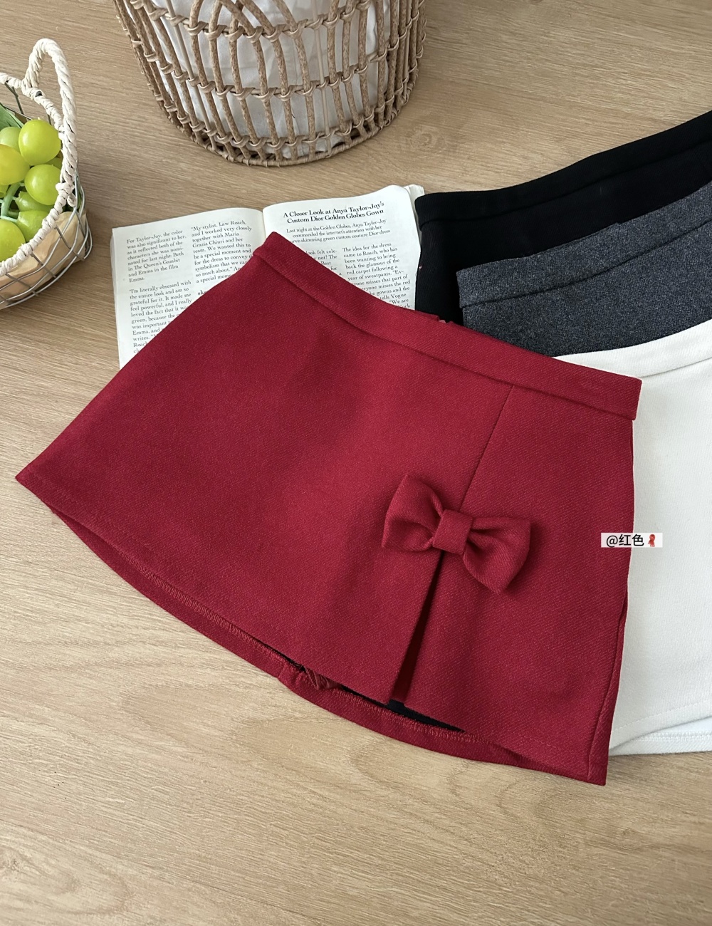 Slim A-line split skirt sweet bow woolen short skirt