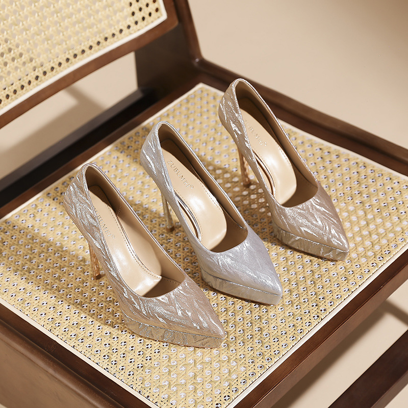 Low platform fine-root shoes for women