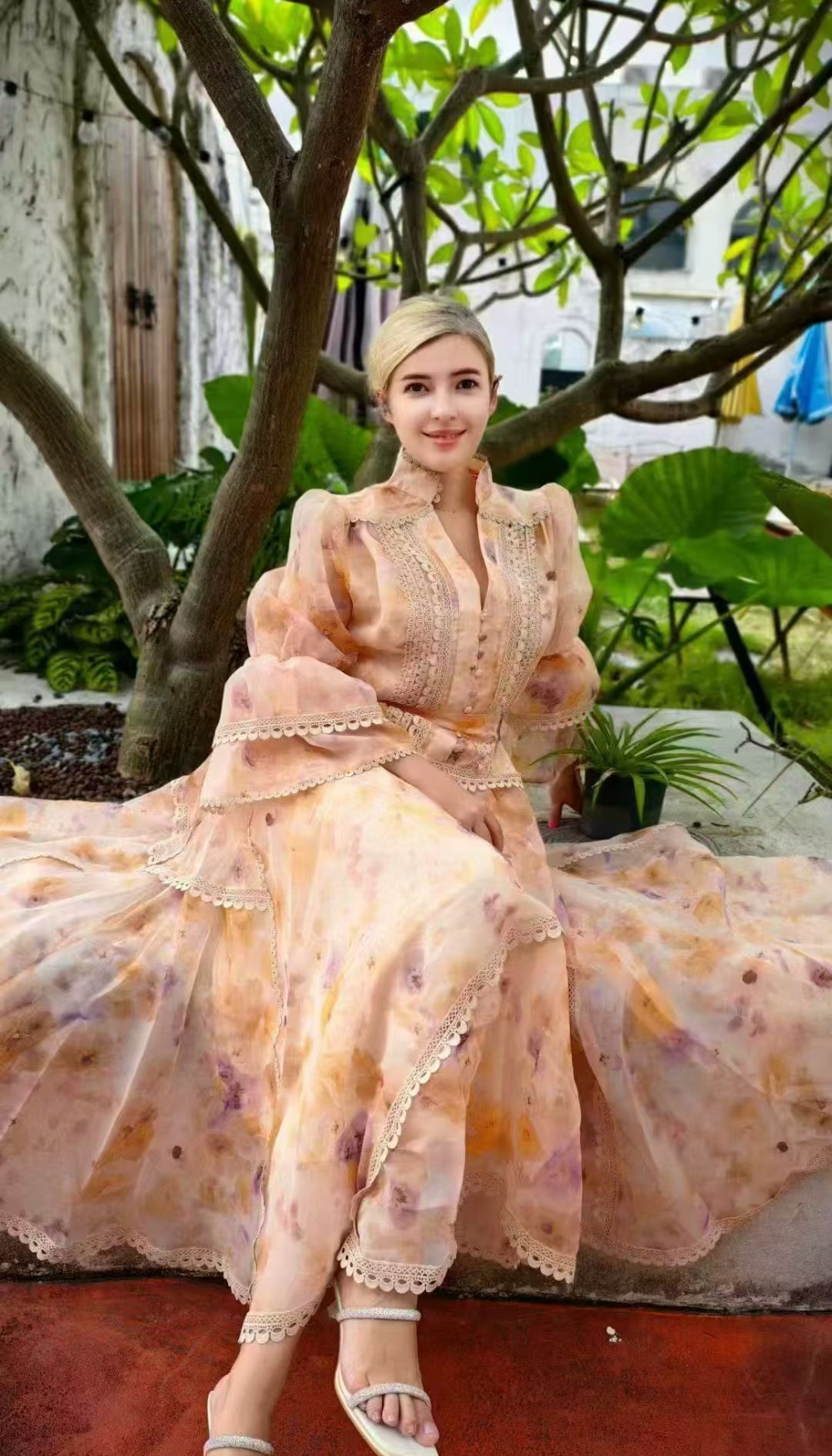 Lace cstand collar dress trumpet sleeves long dress