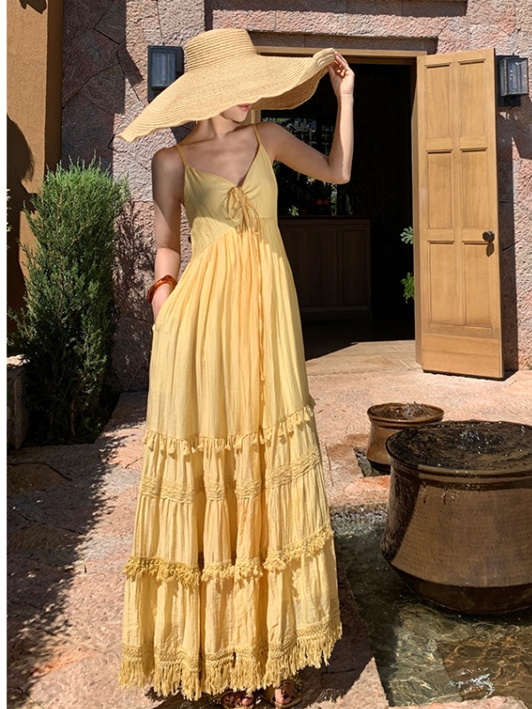 Elegant beautiful long dress big skirt seaside dress