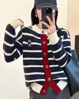 Stripe single-breasted sweater round neck coat for women