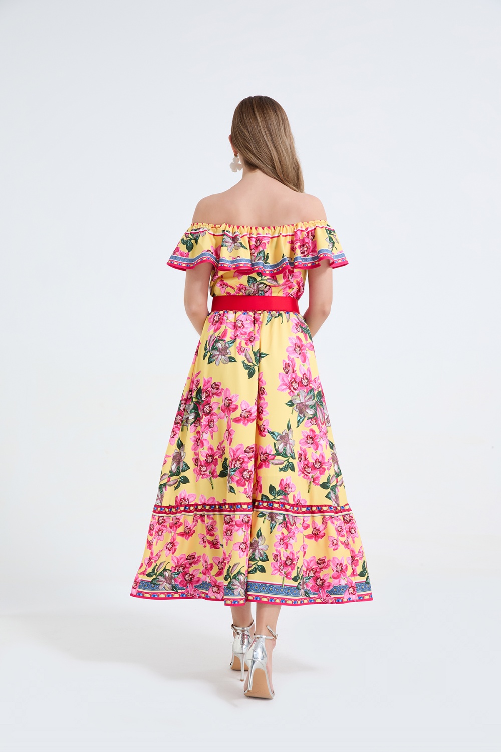 Big skirt slim dress flat shoulder long dress