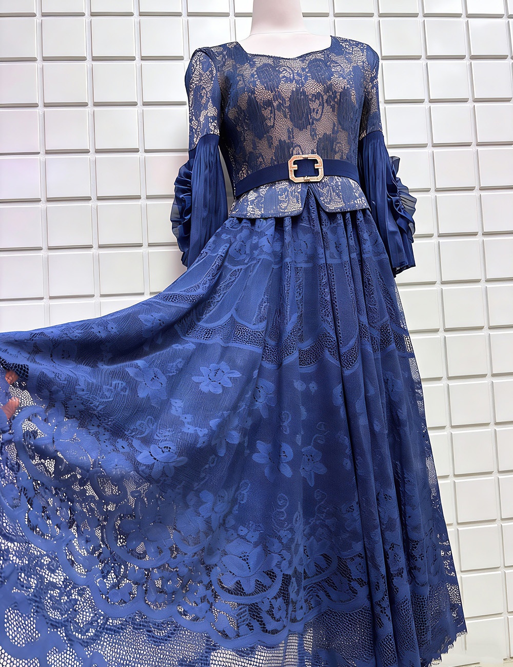 Disk flowers hollow high waist straps long dress