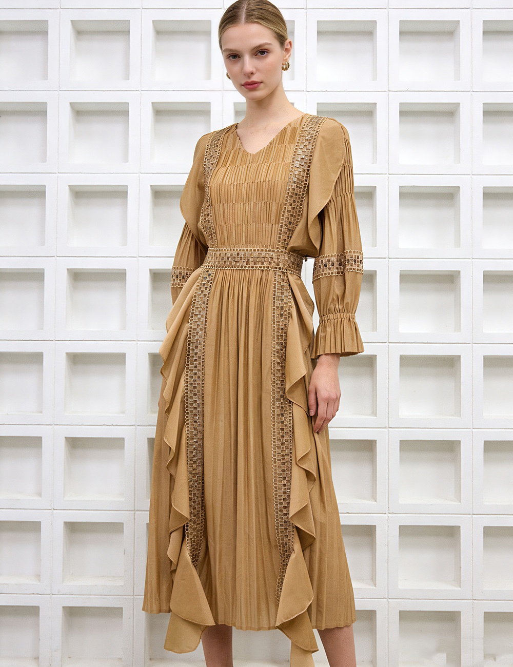 Lantern sleeve fold sequins lace lotus leaf edges dress