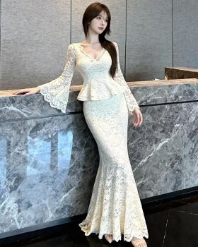 Lace long sleeve short skirt winter tops a set for women