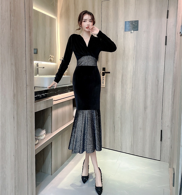 Golden velvet V-neck dress noble fashion long dress